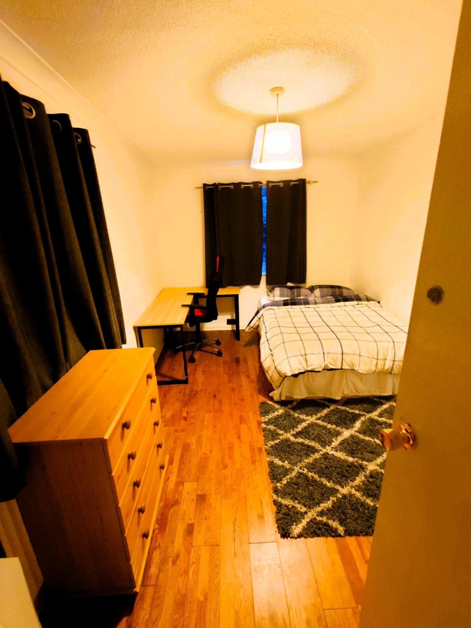 Edwardian 4 Bedrooms With 4 Bathrooms Townhouse, Next To Underground, Accommodates 10 People Londres Exterior foto